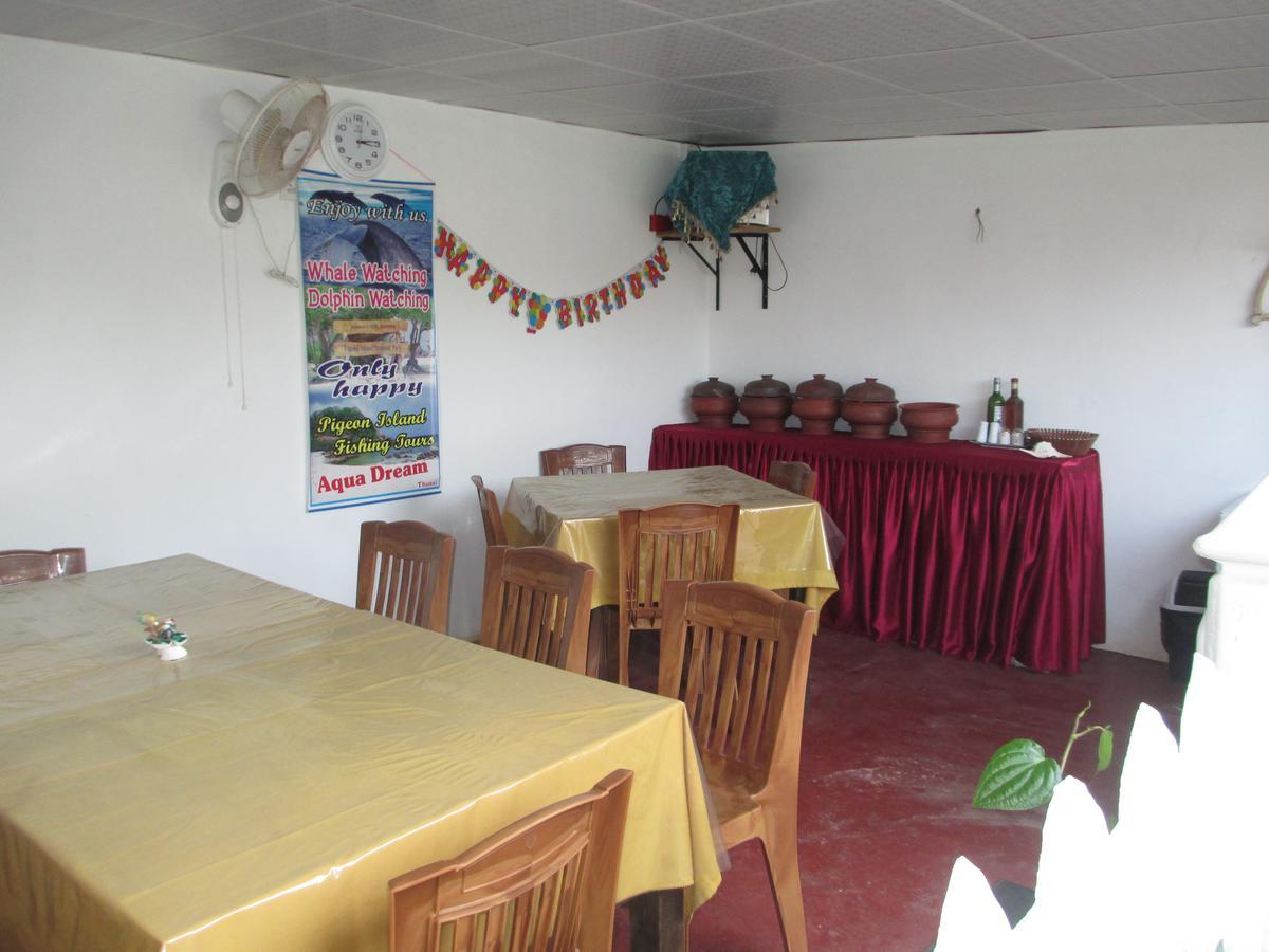 Uppuveli Beach House Trincomalee Buitenkant foto
