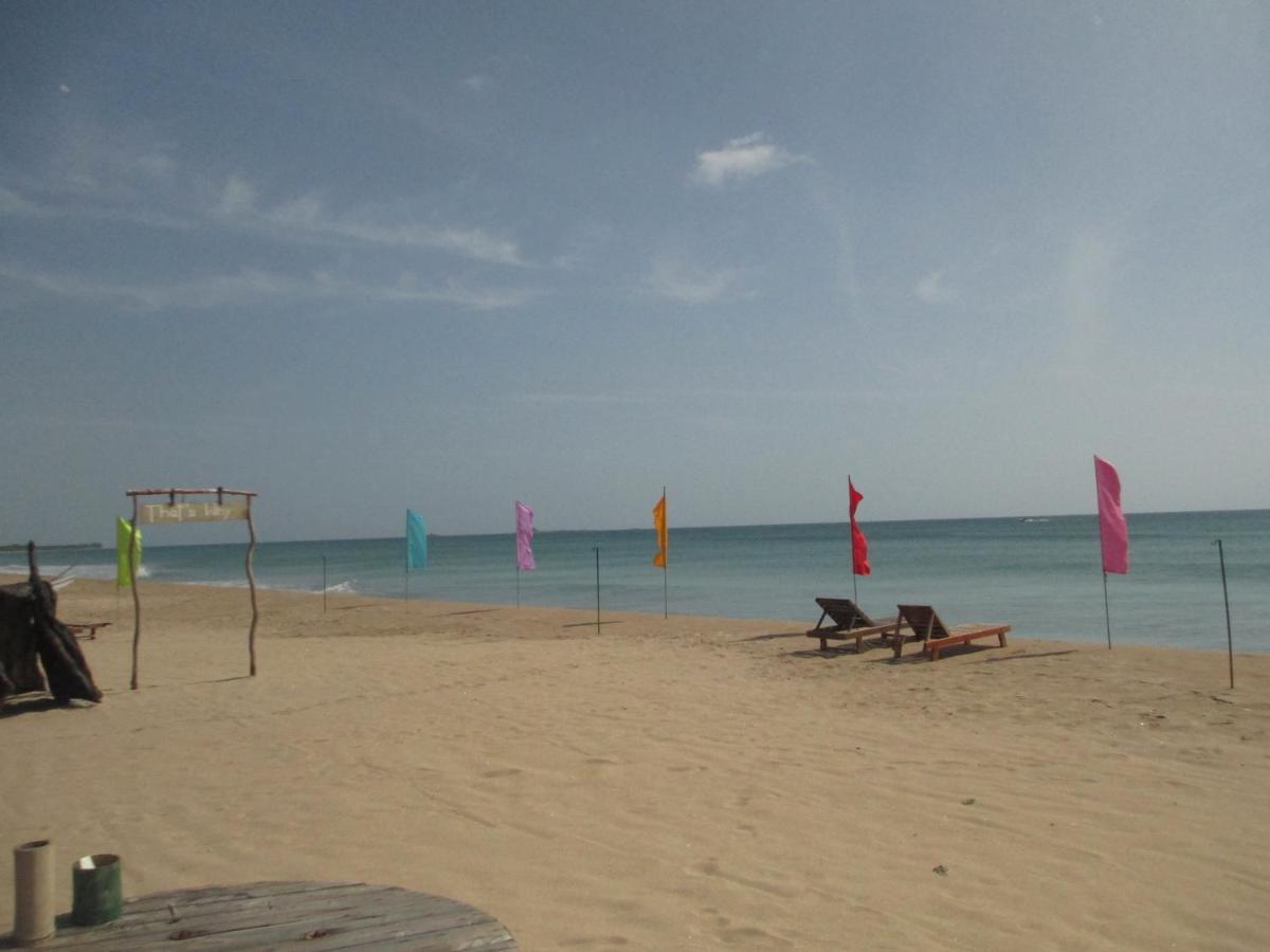 Uppuveli Beach House Trincomalee Buitenkant foto